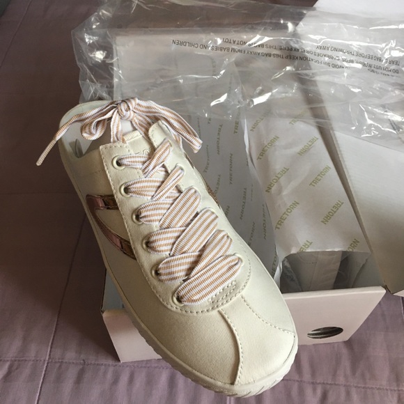 tretorn slip on shoes